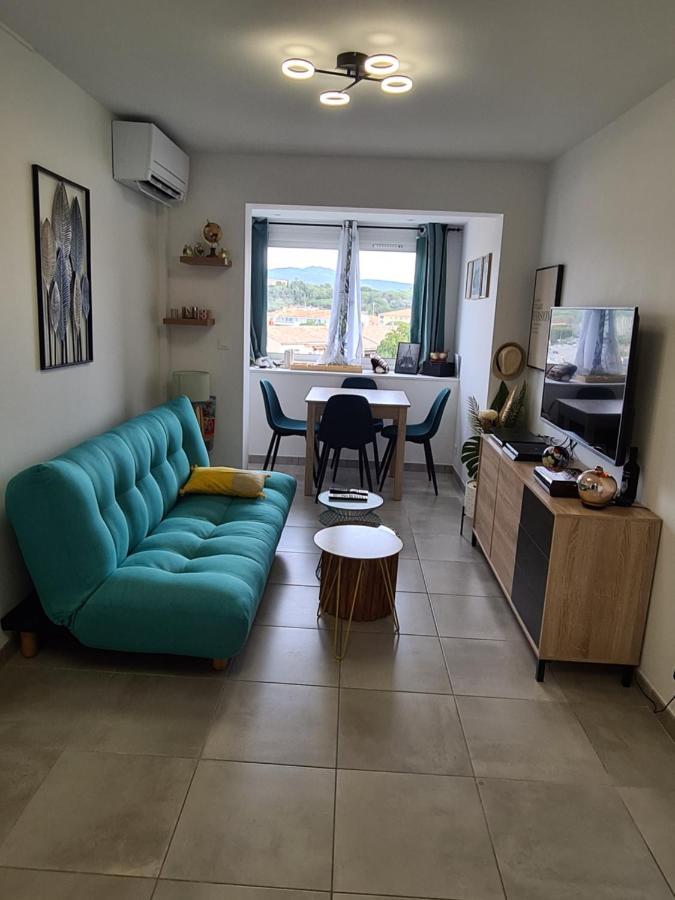 Appartement Vacances A Frejus Avec Piscine Extérieur photo